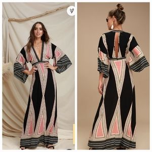 NWOT! Lulu's Montecito Black Print Maxi Dress! Size Medium.